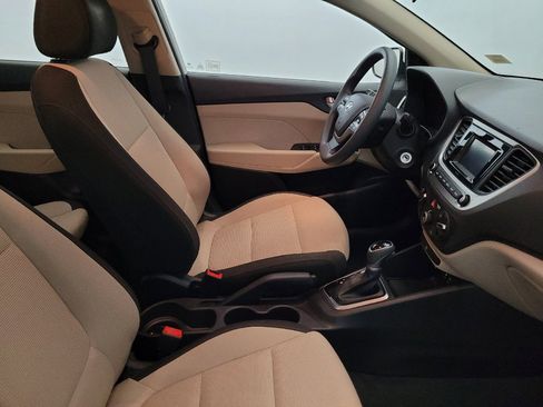 Used 2018 Hyundai Accent SE FWD image 21