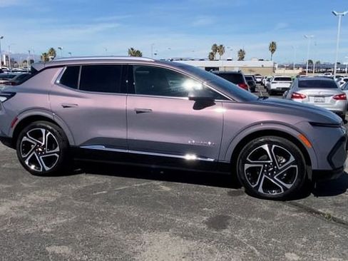 Certified 2026 Chevrolet Equinox EV LT w/ Convenience Package II image 9