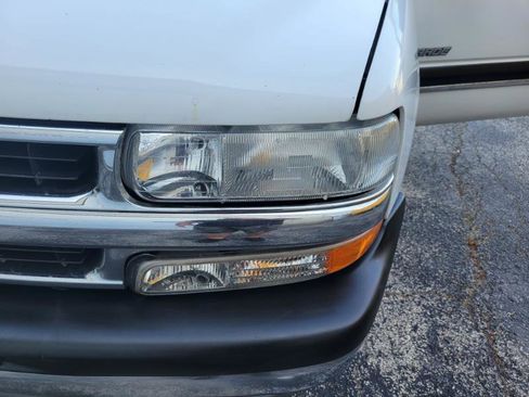 Used 2000 Chevrolet Tahoe LS w/ LS Preferred Equipment Group AWD/4WD image 49