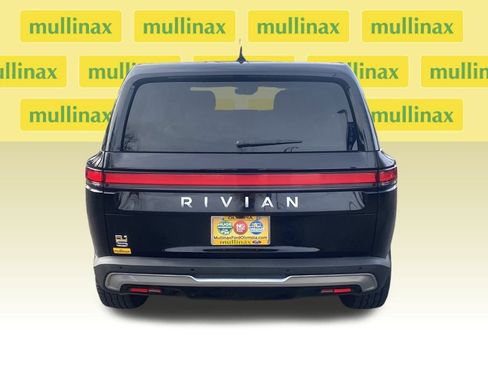 Used 2023 Rivian R1S Adventure image 29