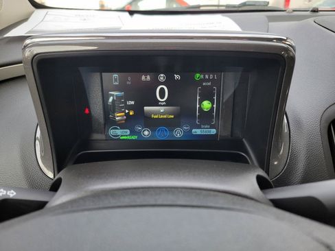 Used 2015 Chevrolet Volt Premium w/ Premium Trim Package FWD image 28