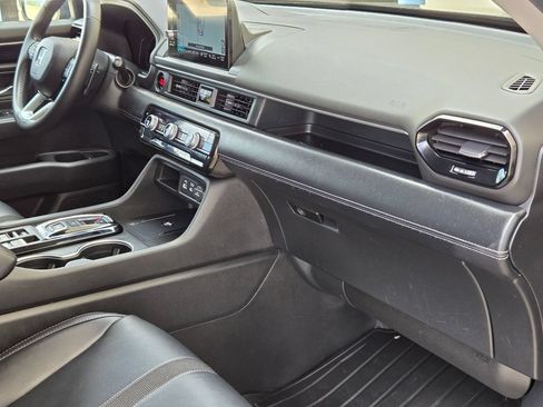Used 2023 Honda Pilot Touring image 28
