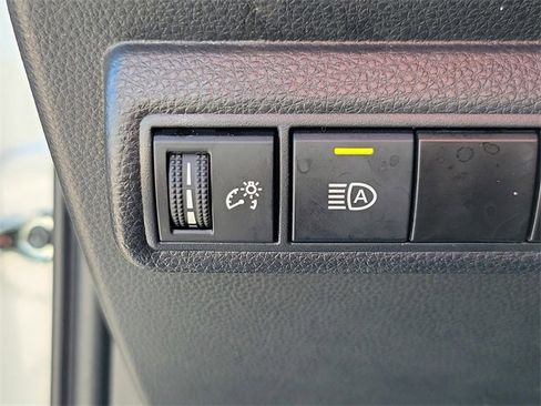 Used 2024 Toyota Corolla LE image 28