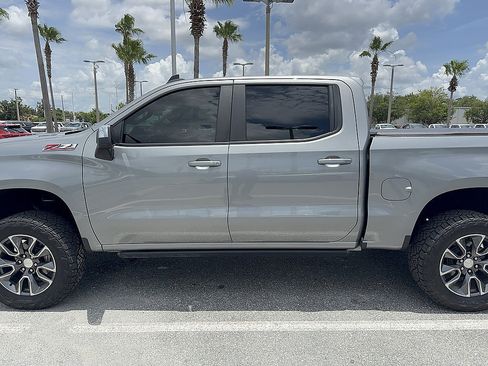 Used 2023 Chevrolet Silverado 1500 LT AWD/4WD image 78