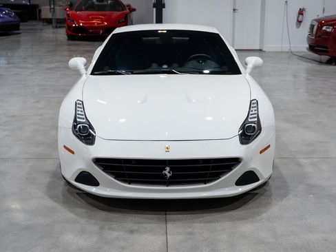 Used 2016 Ferrari California T RWD image 74