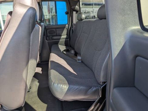 Used 2004 Chevrolet Silverado 1500 4x4 Extended Cab w/ Light Duty Power Package image 15