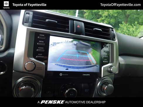 Used 2021 Toyota 4Runner SR5 AWD/4WD image 5