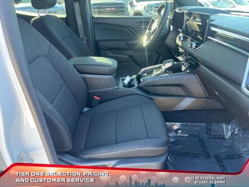 Used 2025 GMC Canyon Elevation image 19