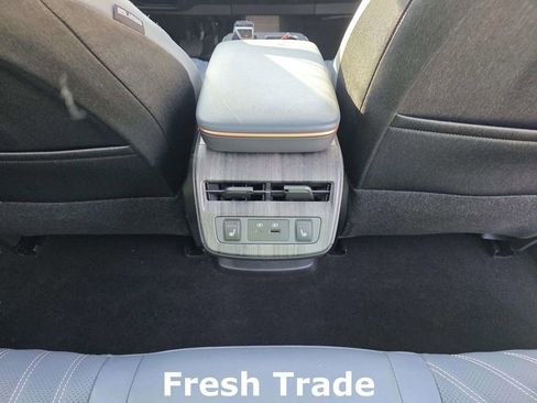 Used 2023 Nissan Ariya image 10