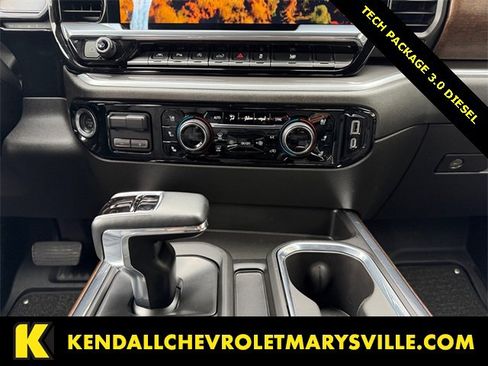 Used 2023 Chevrolet Silverado 1500 High Country w/ Technology Package image 11