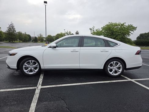 Certified 2025 Honda Accord LX image 15