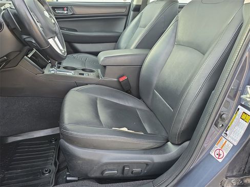 Used 2017 Subaru Legacy 2.5i Limited image 20