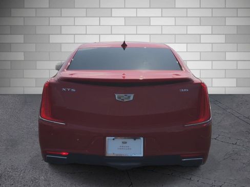 Used 2018 Cadillac XTS Luxury FWD image 4