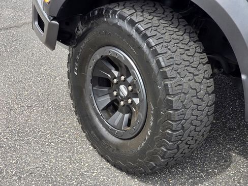Used 2018 Ford F150 Raptor w/ Equipment Group 802A Luxury AWD/4WD image 26