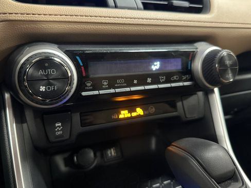 Certified 2025 Toyota RAV4 XLE AWD/4WD image 29
