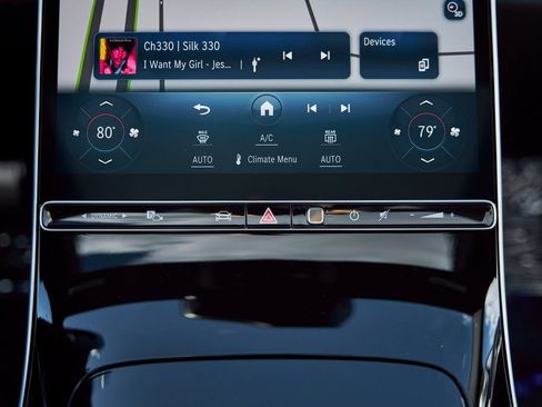Used 2025 Mercedes-Benz Maybach S 580 4MATIC image 58