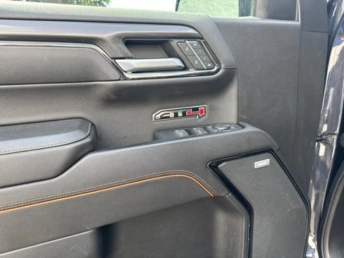 Used 2023 GMC Sierra 1500 AT4 w/ AT4 Premium Package AWD/4WD image 13