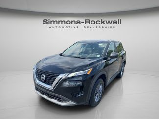 Used 2023 Nissan Rogue S video 1