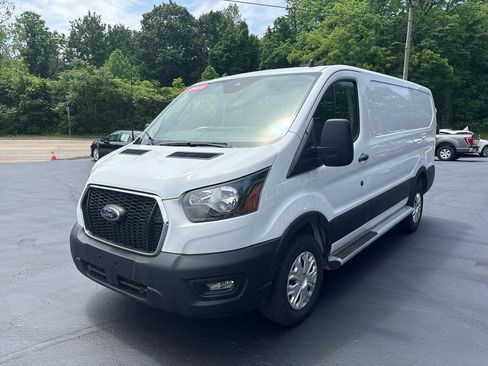 Used 2025 Ford Transit 250 Low Roof w/ Exterior Upgrade Package RWD image 3