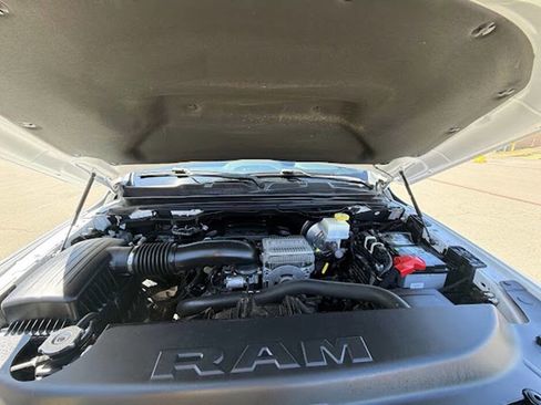 Used 2023 RAM 1500 Laramie AWD/4WD image 17