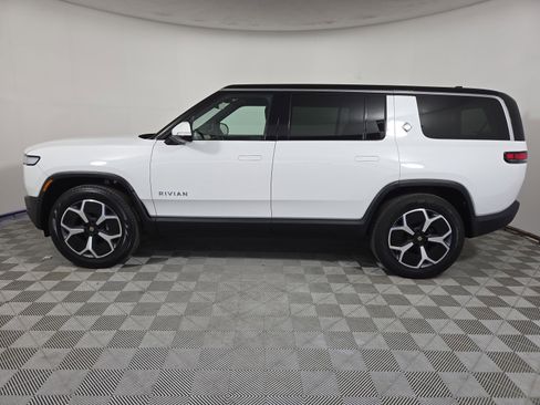 Used 2024 Rivian R1S Adventure AWD/4WD image 2