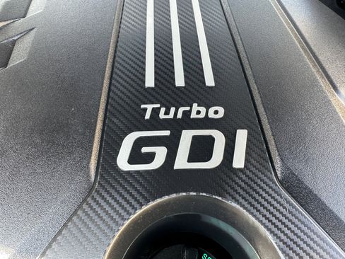 Used 2019 Genesis G70 2.0T Sport image 16