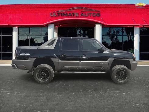 Used 2004 Chevrolet Avalanche 2500 w/ Preferred Equipment Group AWD/4WD image 8