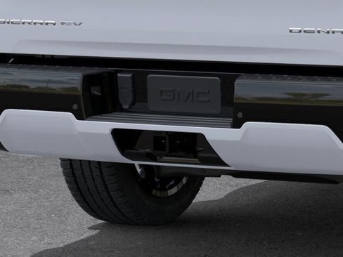 New 2025 GMC Sierra EV Denali image 22