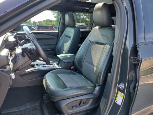 Used 2022 Ford Explorer Timberline AWD/4WD image 2