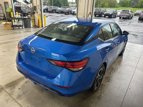 Used 2025 Nissan Sentra SV FWD image 6