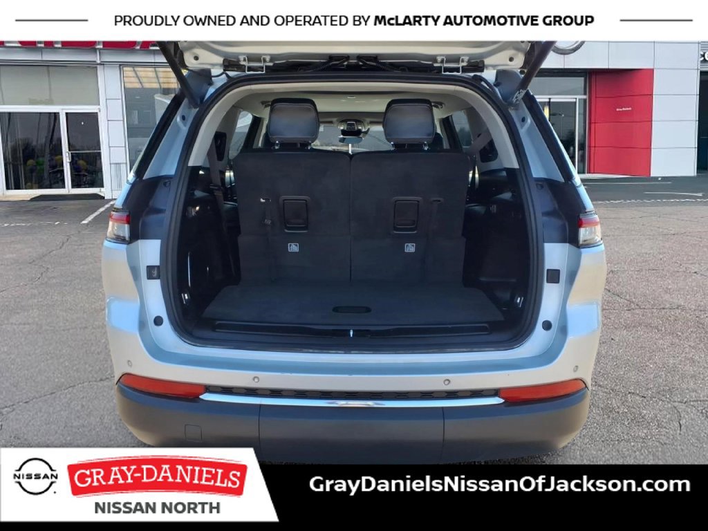 Used 2021 Jeep Grand Cherokee L Limited AWD/4WD image 8