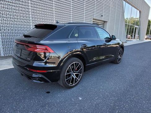 Used 2022 Audi Q8 Prestige AWD/4WD image 5