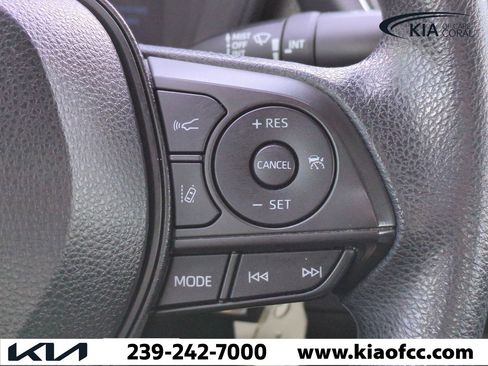 Used 2021 Toyota Corolla LE image 22