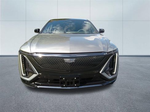New 2025 Cadillac Lyriq Sport image 5