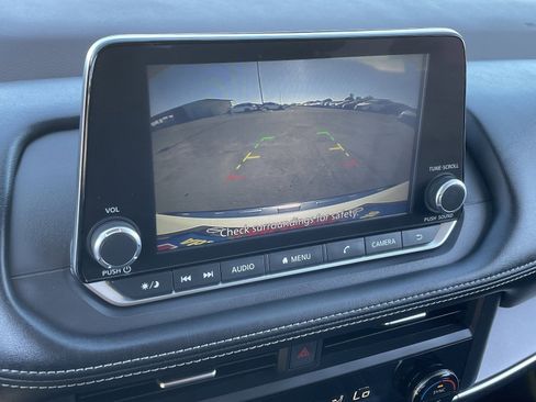 Certified 2023 Nissan Rogue SV image 30