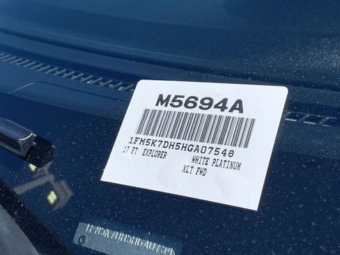 Used 2017 Ford Explorer XLT w/ Equipment Group 201A FWD image 37