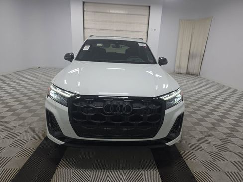 Used 2025 Audi SQ7 Prestige image 3