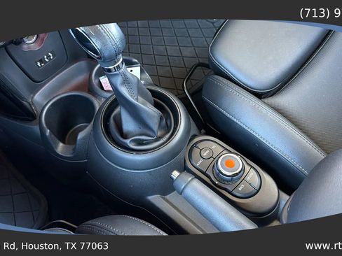 Used 2018 MINI Cooper S image 32