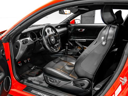 Used 2018 Ford Mustang GT Premium RWD image 13