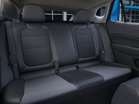 New 2026 Chevrolet Trax LT w/ Driver Confidence Package FWD image 17