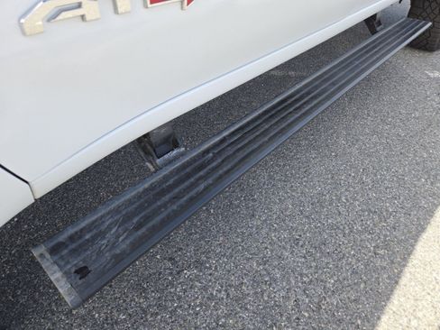 Used 2025 GMC Sierra 2500 AT4X image 14