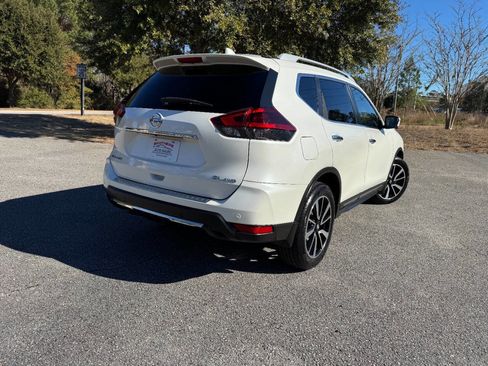 Used 2019 Nissan Rogue SL w/ Premium Package image 36