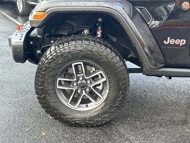 New 2026 Jeep Gladiator Mojave w/ Steel Bumper Group AWD/4WD image 11