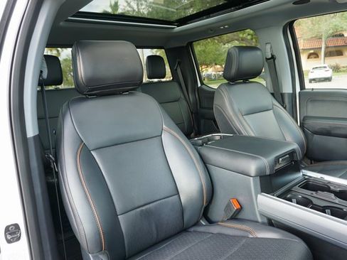 Used 2025 Ford F250 Lariat w/ Lariat Ultimate Package image 2