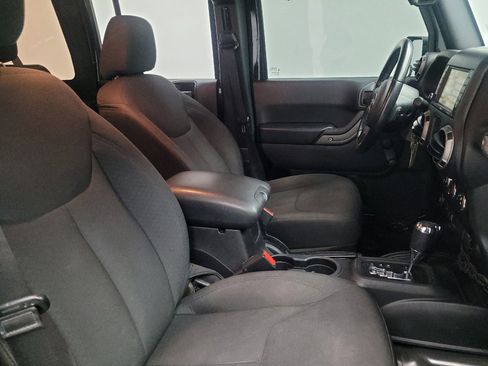 Used 2016 Jeep Wrangler Unlimited Sport w/ Connectivity Group image 21
