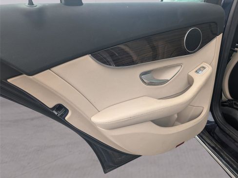Used 2017 Mercedes-Benz C 300 4MATIC Sedan image 30