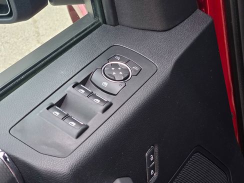 Used 2015 Ford F150 XLT w/ Equipment Group 302A Luxury image 30