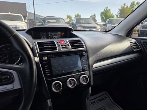 Used 2018 Subaru Forester 2.5i Premium w/ All-Weather Package AWD/4WD image 14