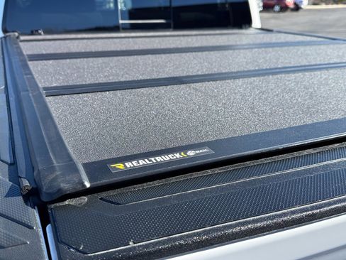 Used 2023 Toyota Tacoma TRD Off-Road image 9