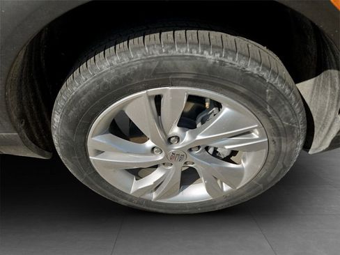 Used 2025 Buick Encore GX Preferred AWD/4WD image 33